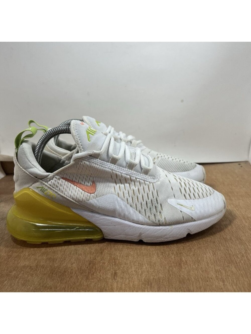 Nike Air Max 270 Womens Size 9 White Yellow Strike Running Shoes DV2184-100
